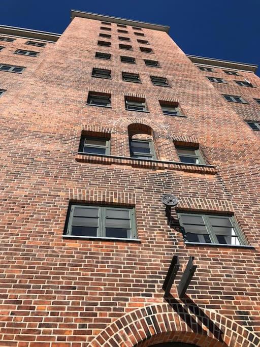 Ohlerich Speicher - Schlafen Im Hafen Wißmar エクステリア 写真