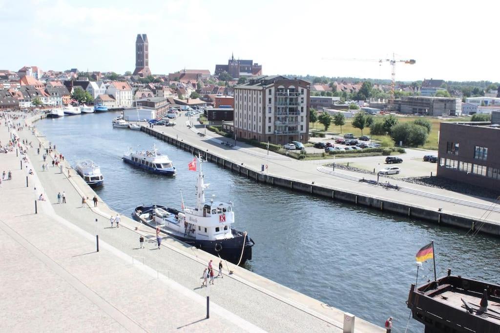 Ohlerich Speicher - Schlafen Im Hafen Wißmar エクステリア 写真