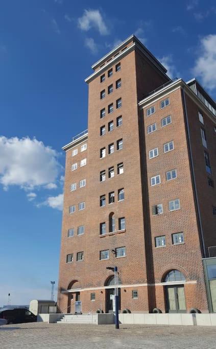 Ohlerich Speicher - Schlafen Im Hafen Wißmar エクステリア 写真